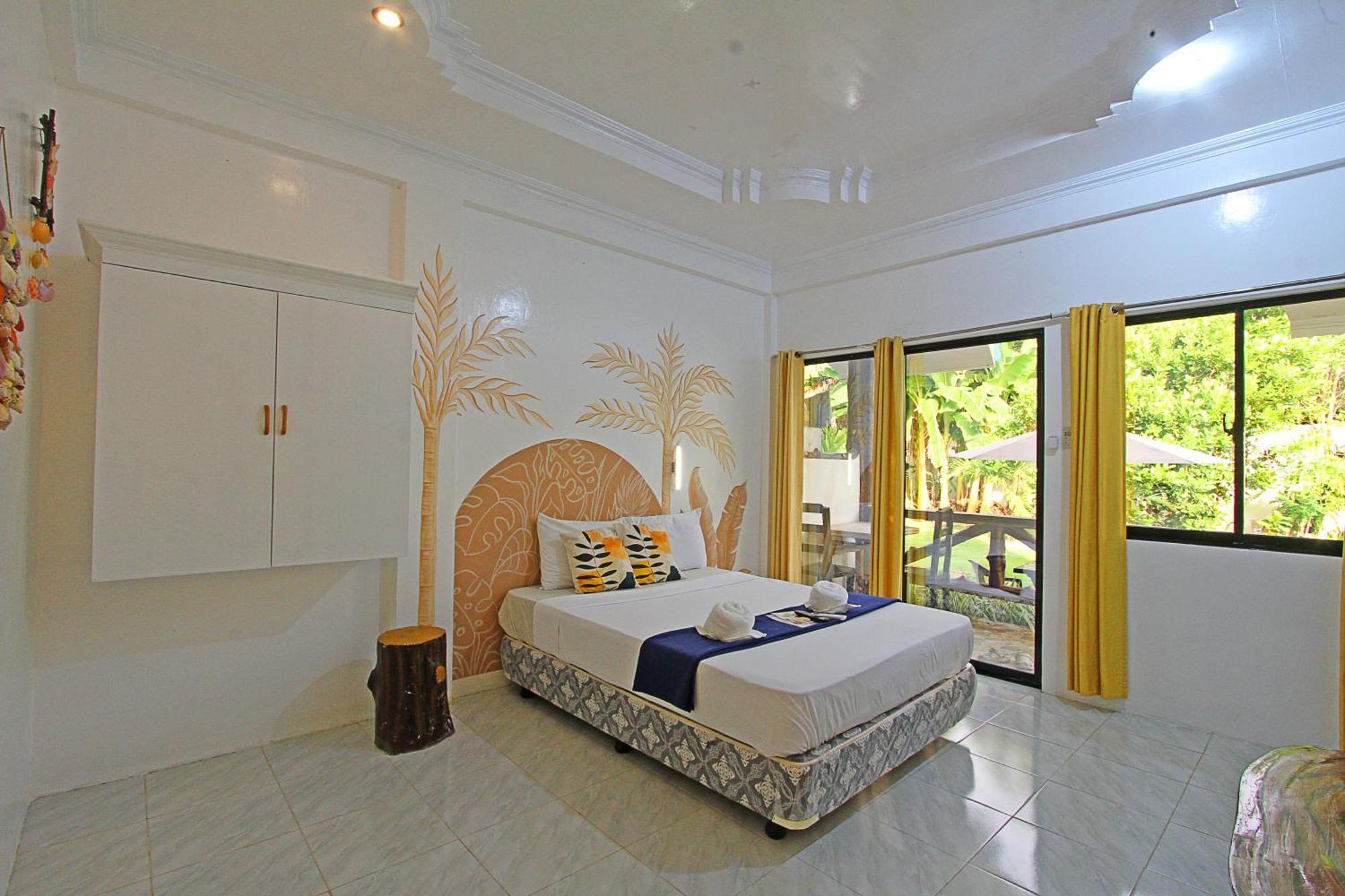 Villa Consolacion Resort Генерал-Луна Экстерьер фото