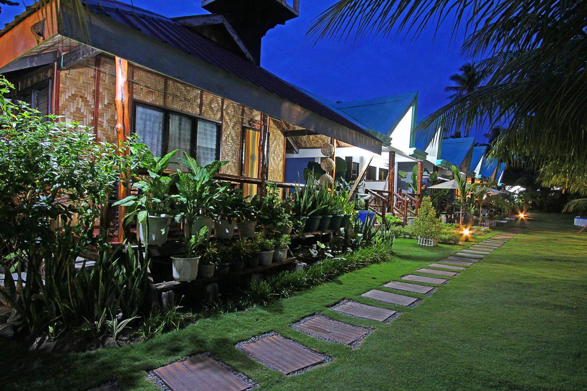 Villa Consolacion Resort Генерал-Луна Экстерьер фото